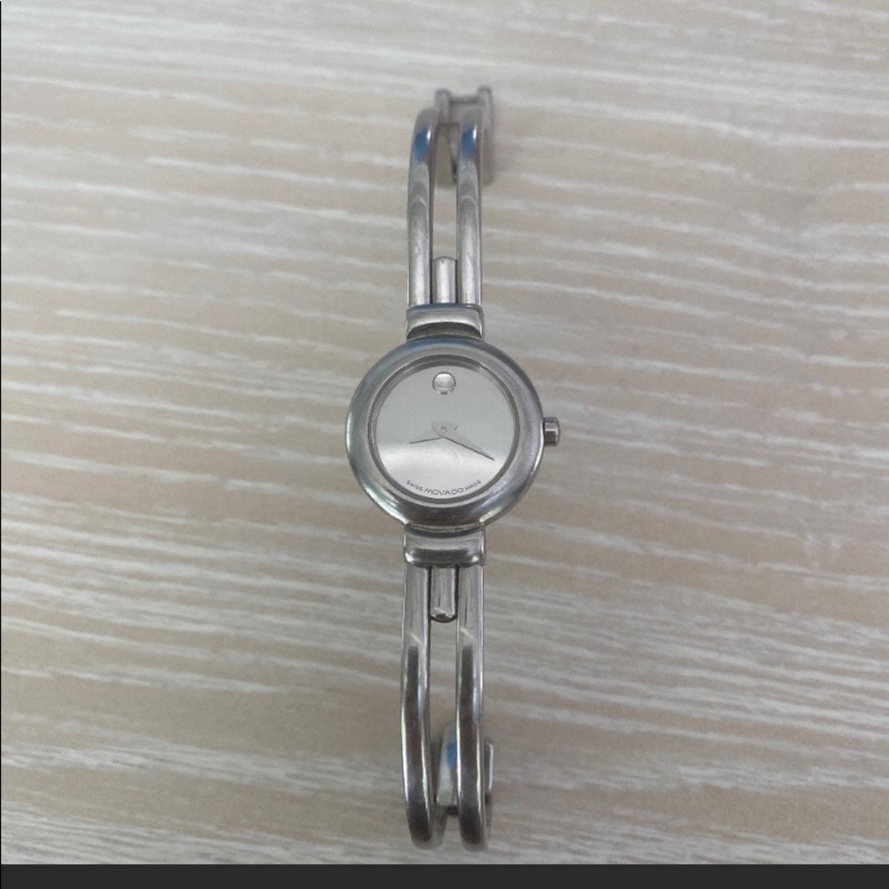 Women’s Movado Watch - NEEDS Battery